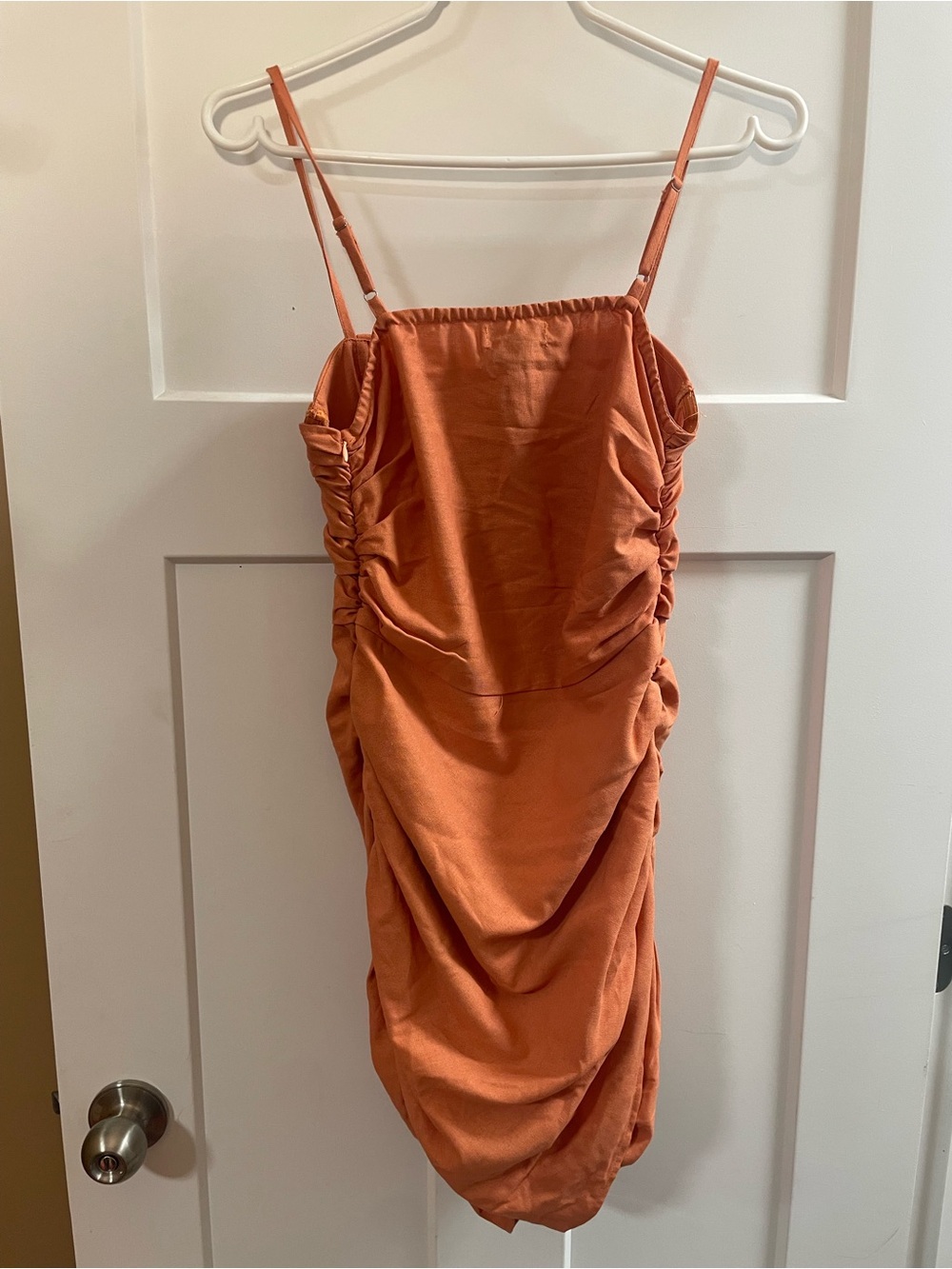 PrettyLittleThing Petite Clay Linen Look Ruched Mini Dress. - Picture 7 of 8